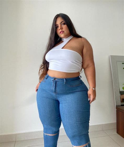 GracieBon y Victoryaxo Lesbian Porn Video .